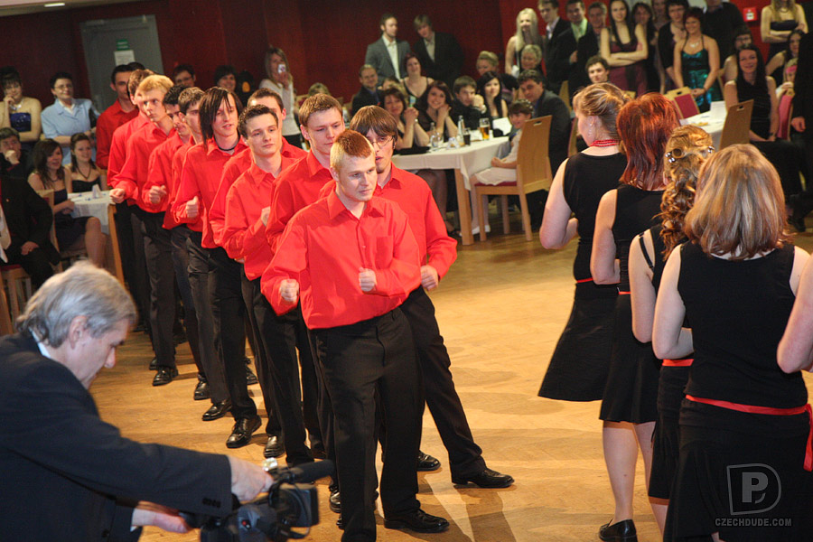 fotografie z alba Maturitní plesy